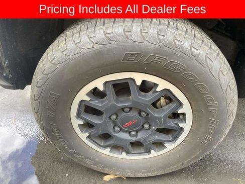 Used 2024 Toyota Tacoma TRD Off-Road AWD/4WD image 3