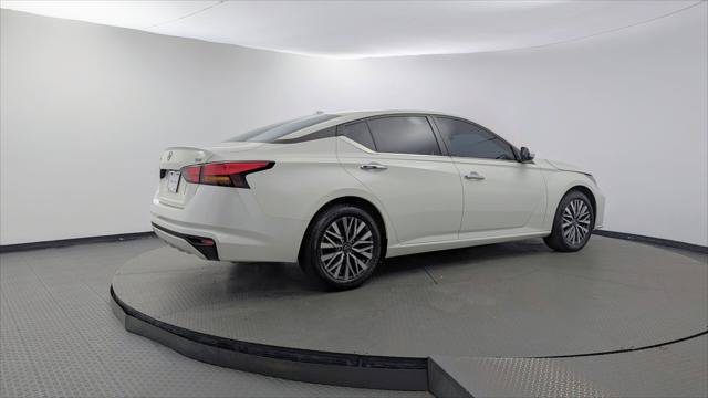 Used 2023 Nissan Altima 2.5 SV FWD image 8