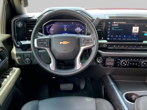 Used 2026 Chevrolet Silverado 2500 LTZ w/ LTZ Texas Edition AWD/4WD image 6
