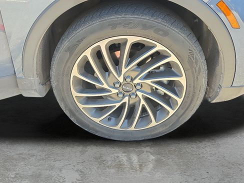 Used 2019 Lincoln Nautilus Reserve w/ Cargo Utility Package FWD image 26