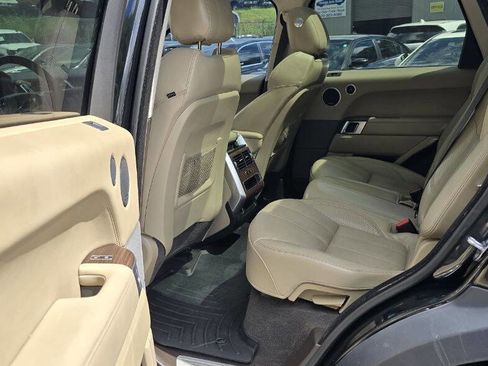 Used 2014 Land Rover Range Rover Sport HSE image 13