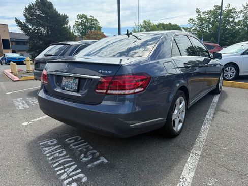 Used 2014 Mercedes-Benz E 350 4MATIC Sedan image 3