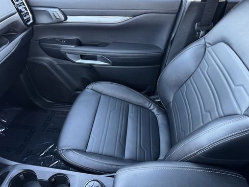 Certified 2024 Ford Ranger Lariat w/ Trailer Tow Package image 23