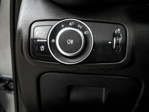 Used 2023 Alfa Romeo Giulia Veloce image 37