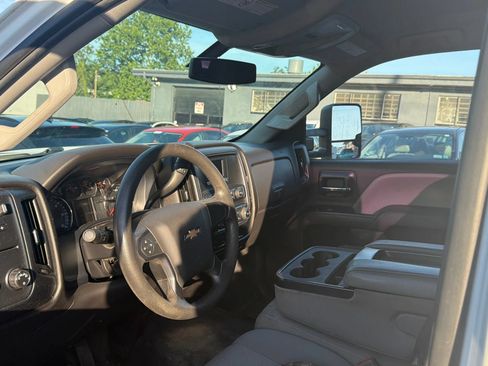 Used 2016 Chevrolet Silverado 3500 W/T w/ WT Convenience Package RWD image 4