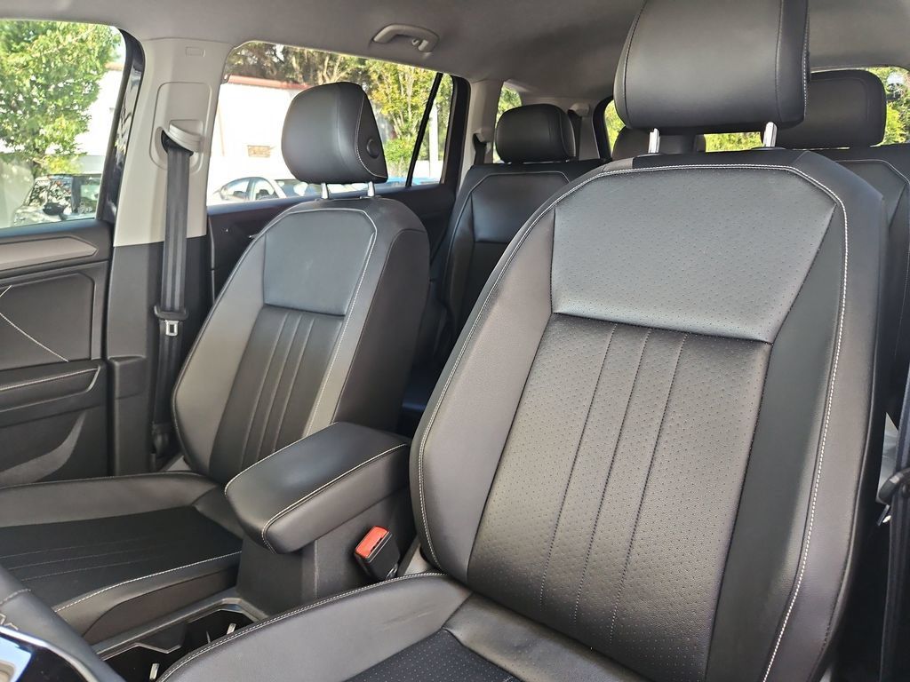 Used 2022 Volkswagen Tiguan SE FWD image 23