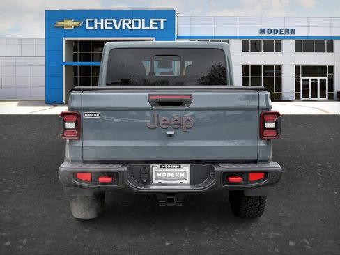 Used 2025 Jeep Gladiator Rubicon image 4