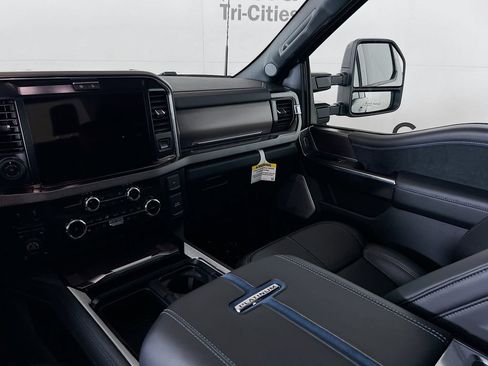 New 2026 Ford F350 Platinum w/ Tremor Off-Road Package AWD/4WD image 28