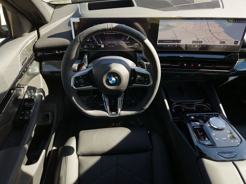 New 2026 BMW 530i xDrive w/ Executive Package image 18