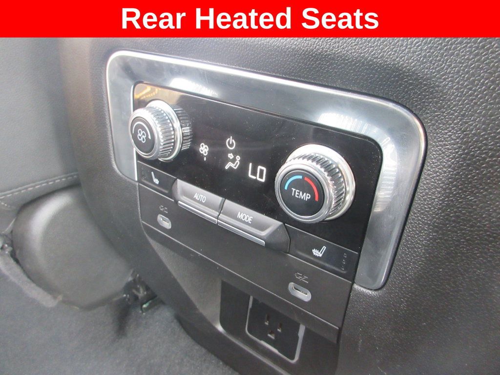 Certified 2024 GMC Yukon XL AT4 w/ Technology Package AWD/4WD image 30