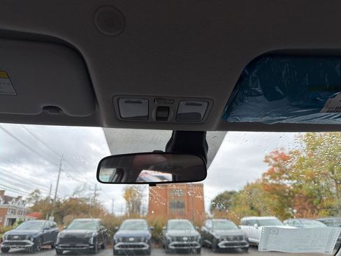 New 2026 Hyundai Venue SEL image 19