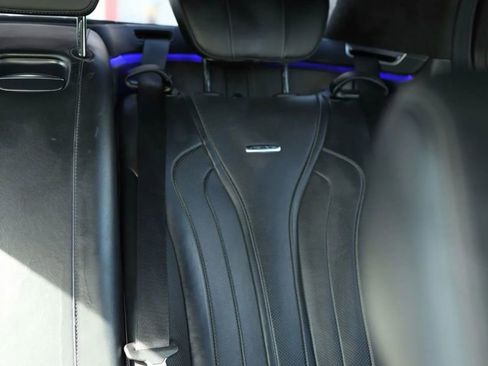 Used 2015 Mercedes-Benz S 63 AMG 4MATIC Sedan w/ Driver Assistance Package image 35