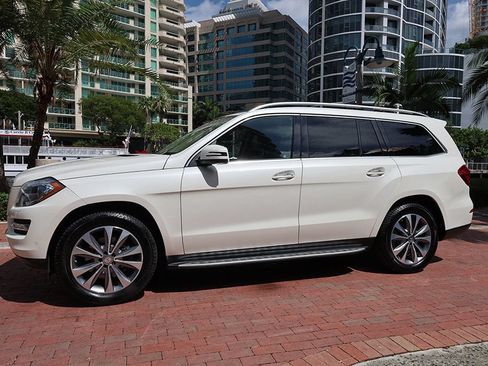 Used 2016 Mercedes-Benz GL 450 4MATIC image 16