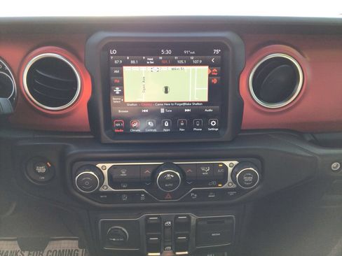 Used 2021 Jeep Gladiator Rubicon w/ Dual Top Group AWD/4WD image 13