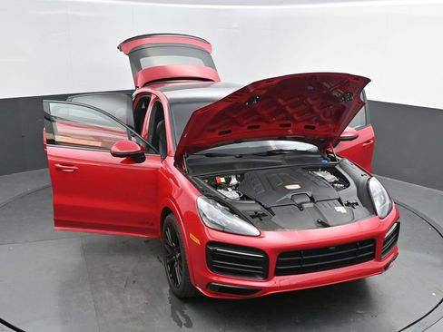 Used 2023 Porsche Cayenne GTS image 47