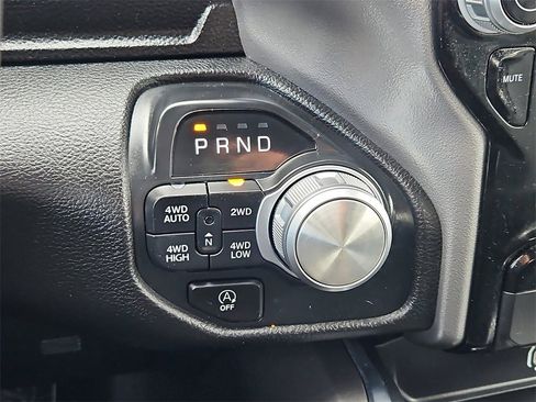 Used 2025 RAM 1500 Laramie image 31