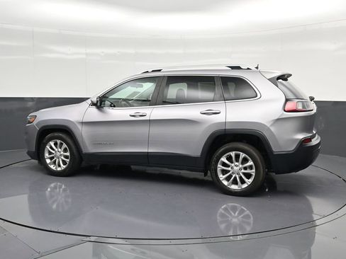 Used 2019 Jeep Cherokee Latitude w/ Popular Appearance Group FWD image 8