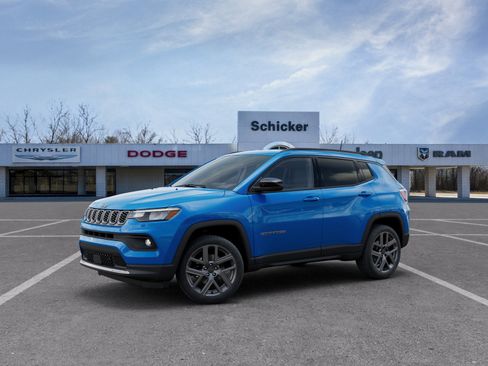 New 2026 Jeep Compass Latitude image 28