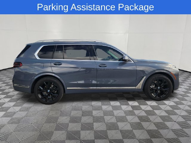 Used 2025 BMW X7 xDrive40i AWD/4WD image 4
