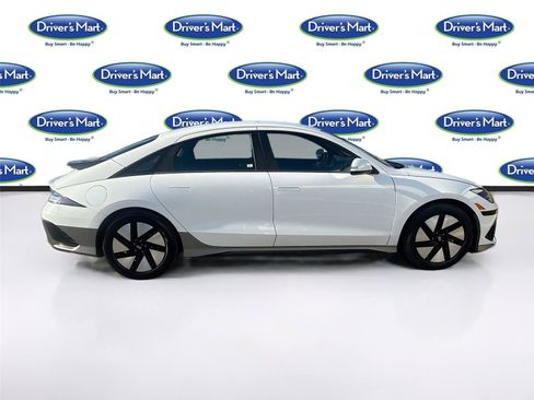 Used 2023 Hyundai Ioniq 6 SE RWD image 8