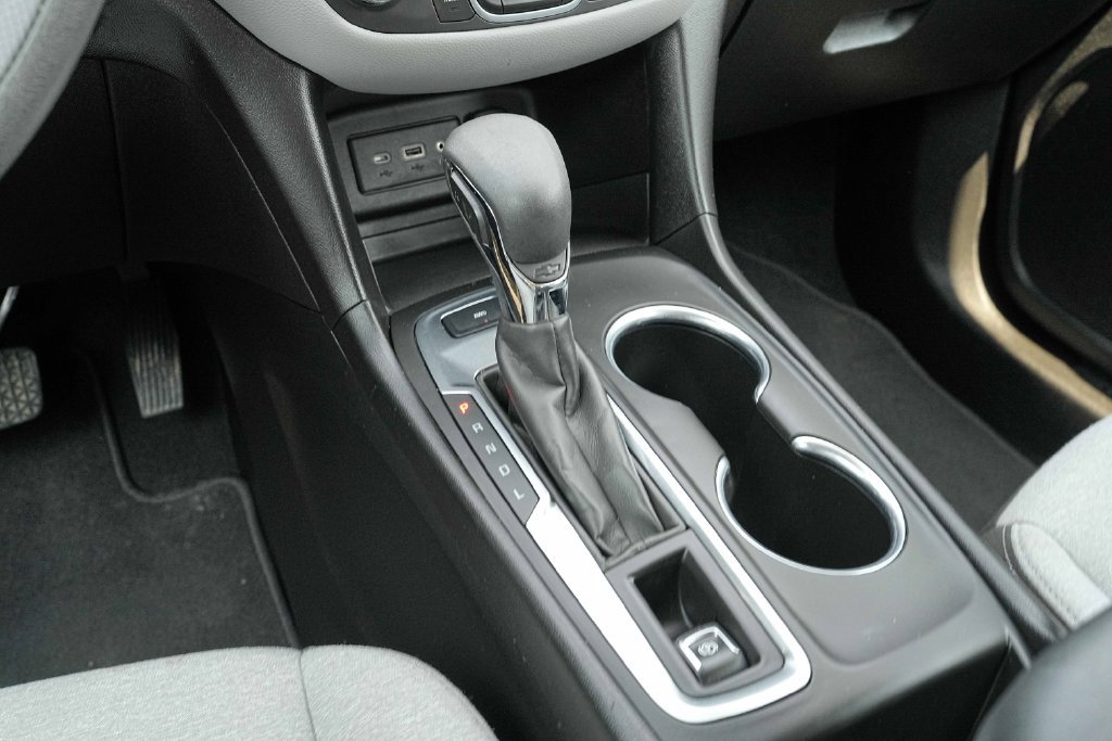 Used 2022 Chevrolet Equinox LS AWD/4WD image 34