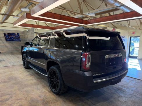 Used 2018 GMC Yukon XL Denali w/ Open Road Package image 6