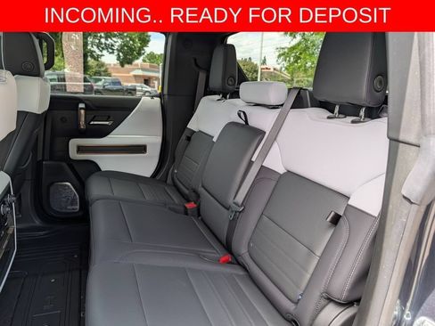 Used 2025 GMC Hummer EV 3X AWD/4WD image 29
