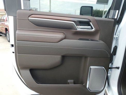 New 2026 GMC Sierra 2500 Denali w/ Denali Reserve Package image 17