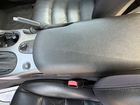 Used 2006 Chevrolet Corvette Convertible w/ Preferred Equipment Group RWD image 12
