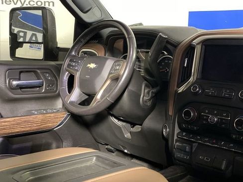 Used 2021 Chevrolet Silverado 2500 High Country AWD/4WD image 10