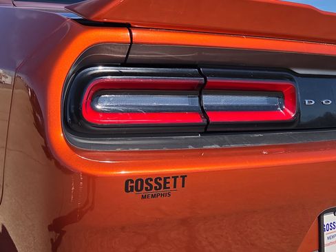 Used 2021 Dodge Challenger SXT image 7