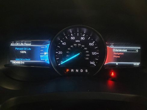 Used 2018 Ford Explorer Limited image 23