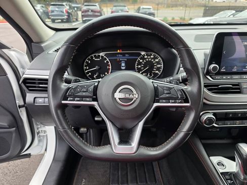Used 2024 Nissan Altima 2.5 SR image 15
