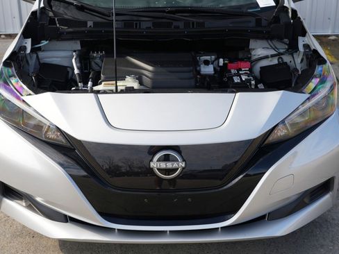 Used 2023 Nissan Leaf S image 7