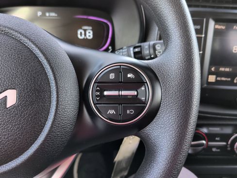 Used 2025 Kia Soul LX image 19