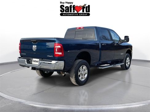 Used 2024 RAM 2500 Big Horn w/ Safety Group image 8