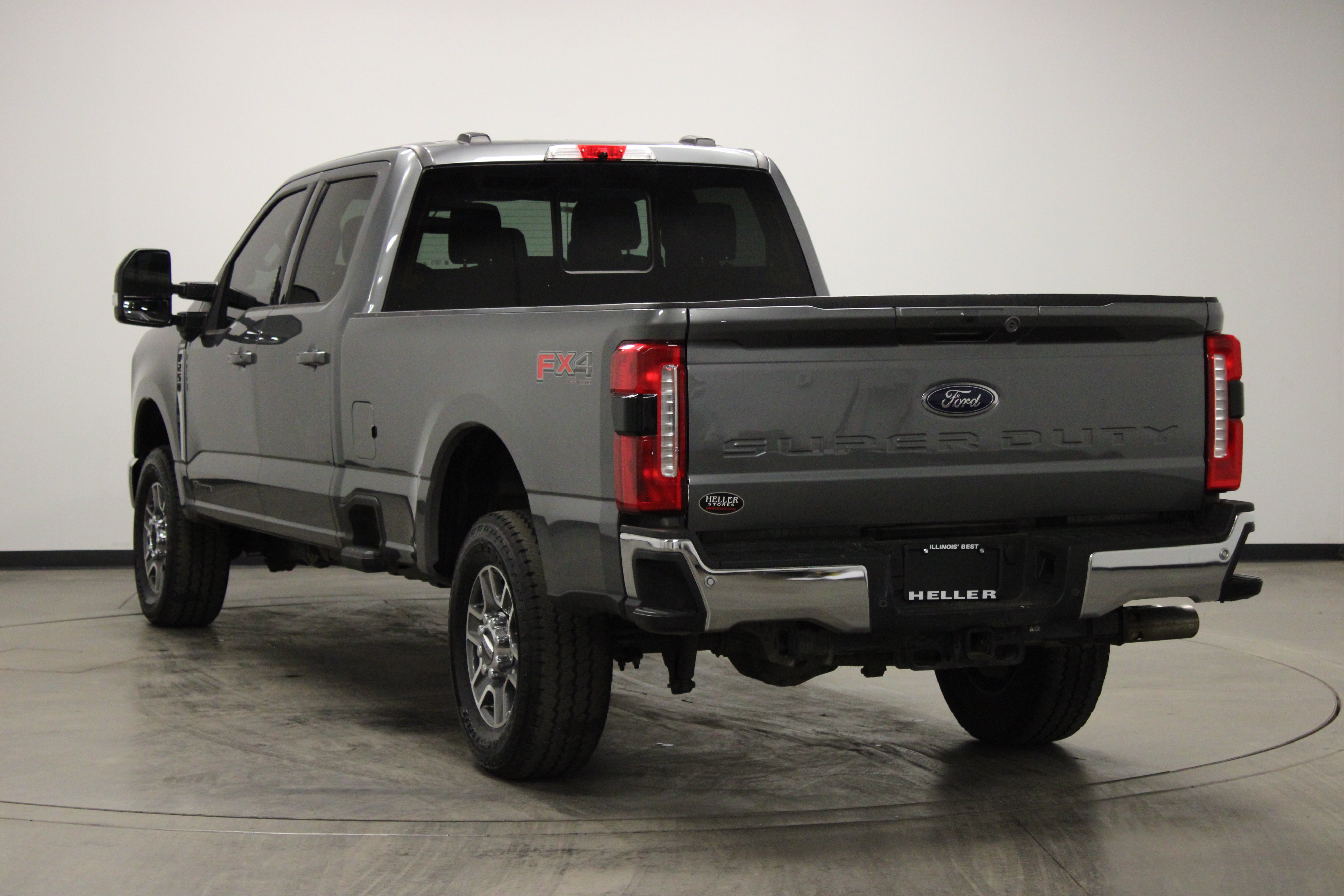 Used 2024 Ford F250 Lariat w/ FX4 Off-Road Package AWD/4WD image 6