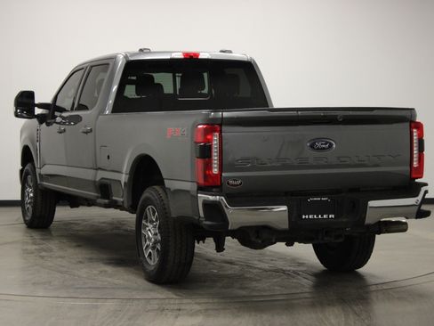 Used 2024 Ford F250 Lariat w/ FX4 Off-Road Package image 6