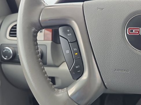 Used 2011 GMC Sierra 1500 SLT w/ SLT Convenience Package AWD/4WD image 23