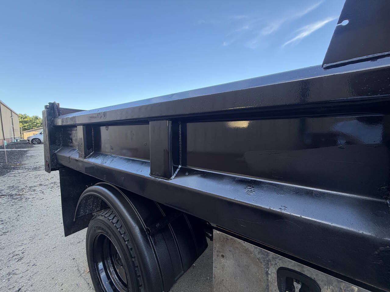 Used 2014 Ford F550 4x4 Regular Cab Super Duty image 12