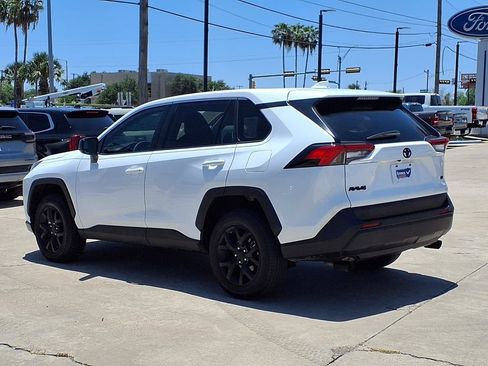 Used 2025 Toyota RAV4 LE FWD image 6