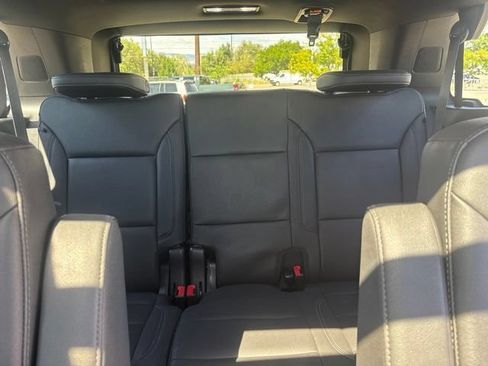 Certified 2023 Chevrolet Tahoe Z71 w/ Luxury Package AWD/4WD image 13