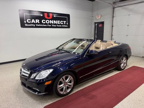 Used 2011 Mercedes-Benz E 350 Cabriolet image 2