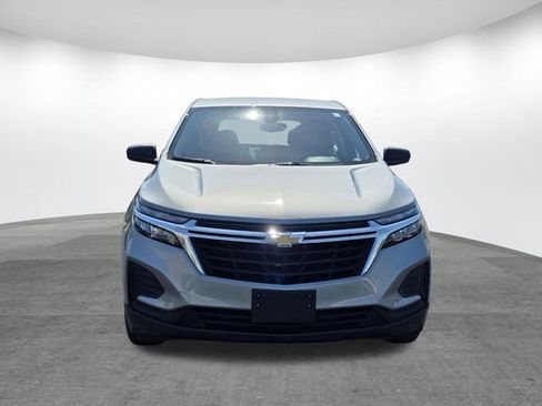 Used 2024 Chevrolet Equinox LS FWD image 2