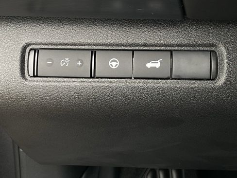 New 2026 Nissan Pathfinder SL image 29