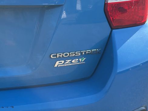 Used 2016 Subaru Crosstrek 2.0i Premium image 10