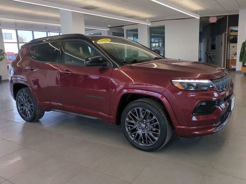 Used 2022 Jeep Compass High Altitude image 2