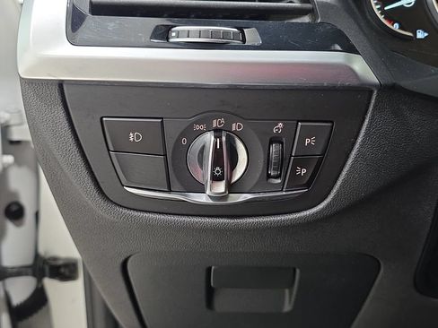 Used 2019 BMW X3 xDrive30i w/ Driving Assistance Package AWD/4WD image 22