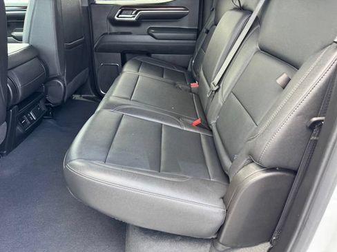 Certified 2024 GMC Sierra 1500 SLT RWD image 12