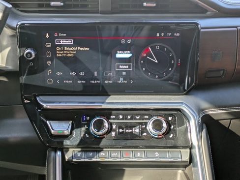 Used 2025 GMC Sierra 2500 Denali Ultimate w/ Max Trailering Package image 15